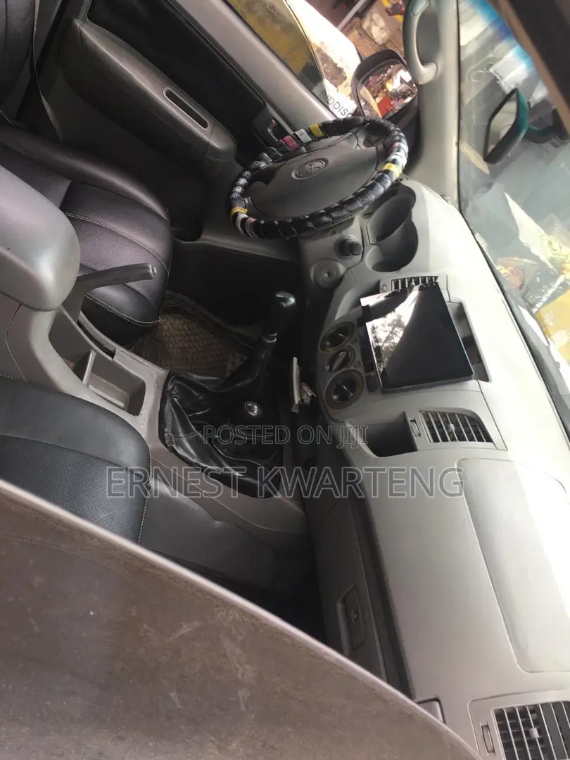 Toyota Hilux 2014 White