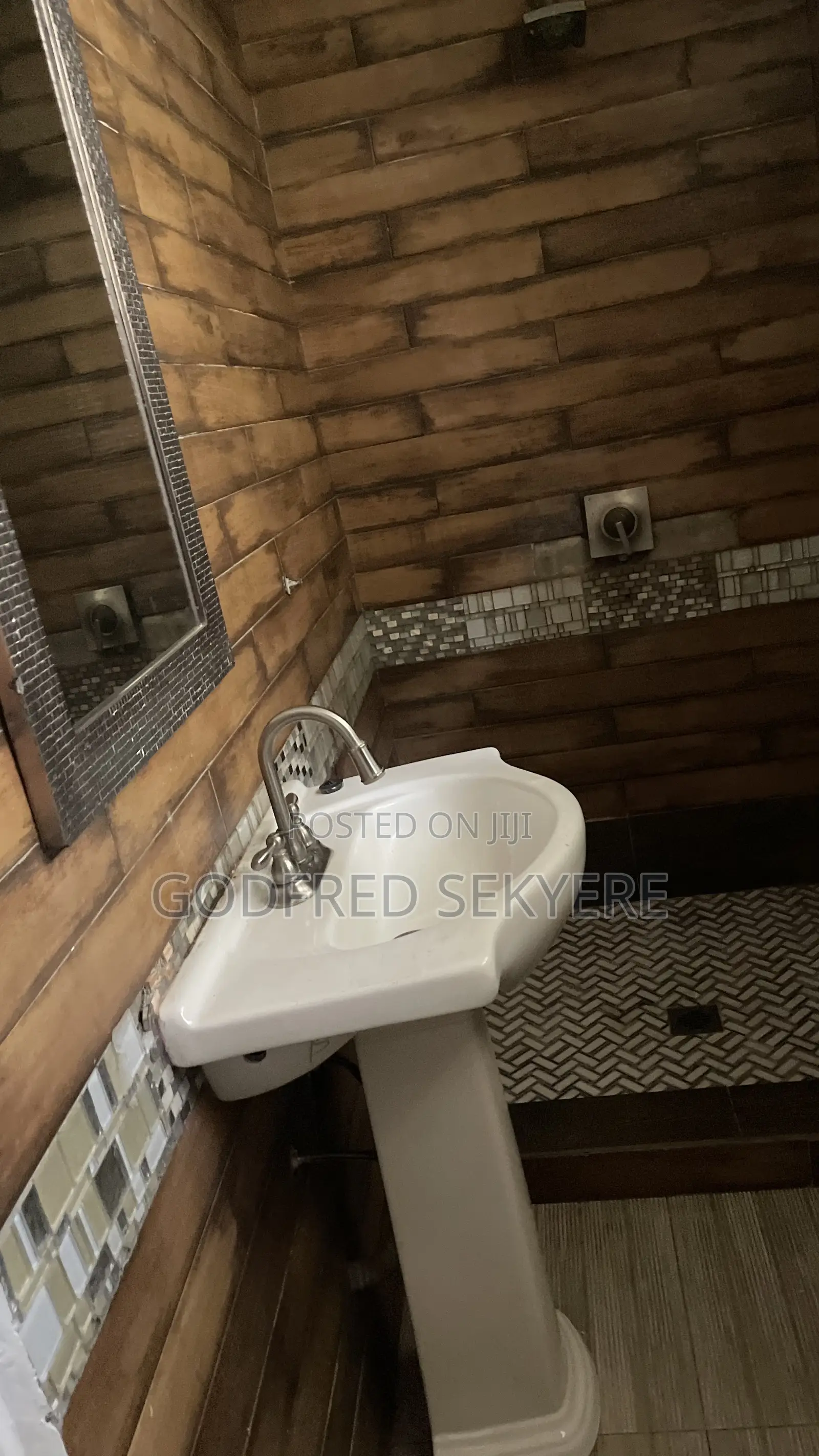 3bdrm Apartment in Adeleke Estates š” At, Kumasi Metropolitan for rent