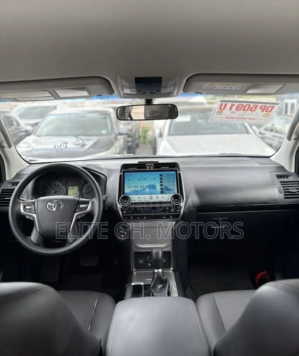 Toyota Land Cruiser Prado 4.0 Petrol GX-R 2018 White