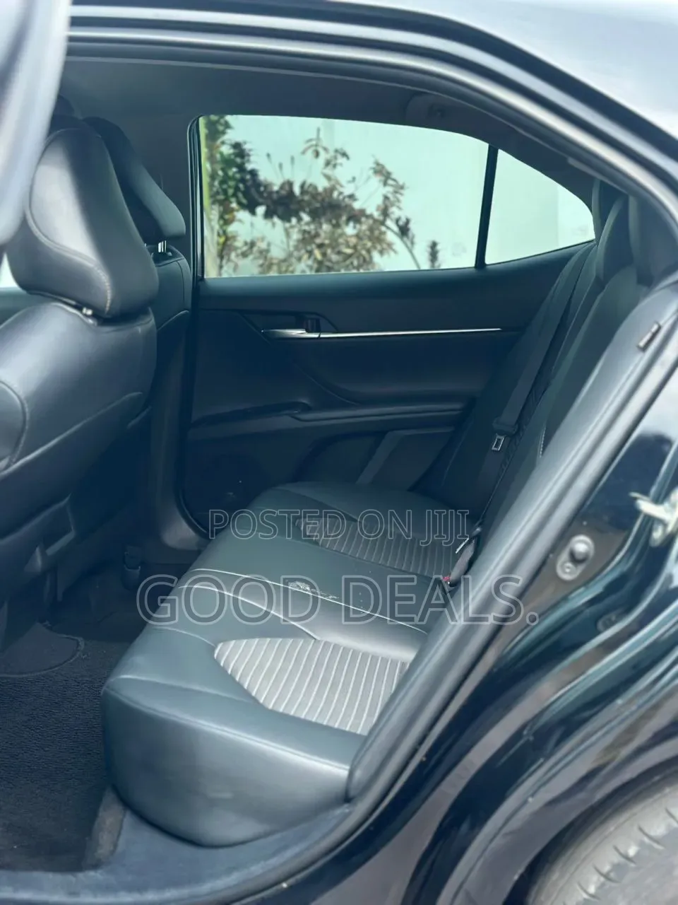 Toyota Camry Hybrid SE 2023 Black