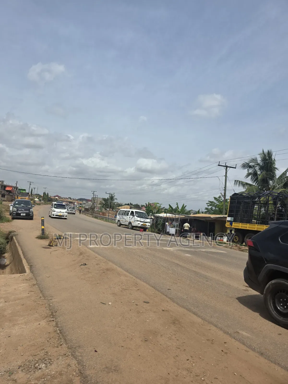 5 Roadside Plots at Asuofia Kumasi