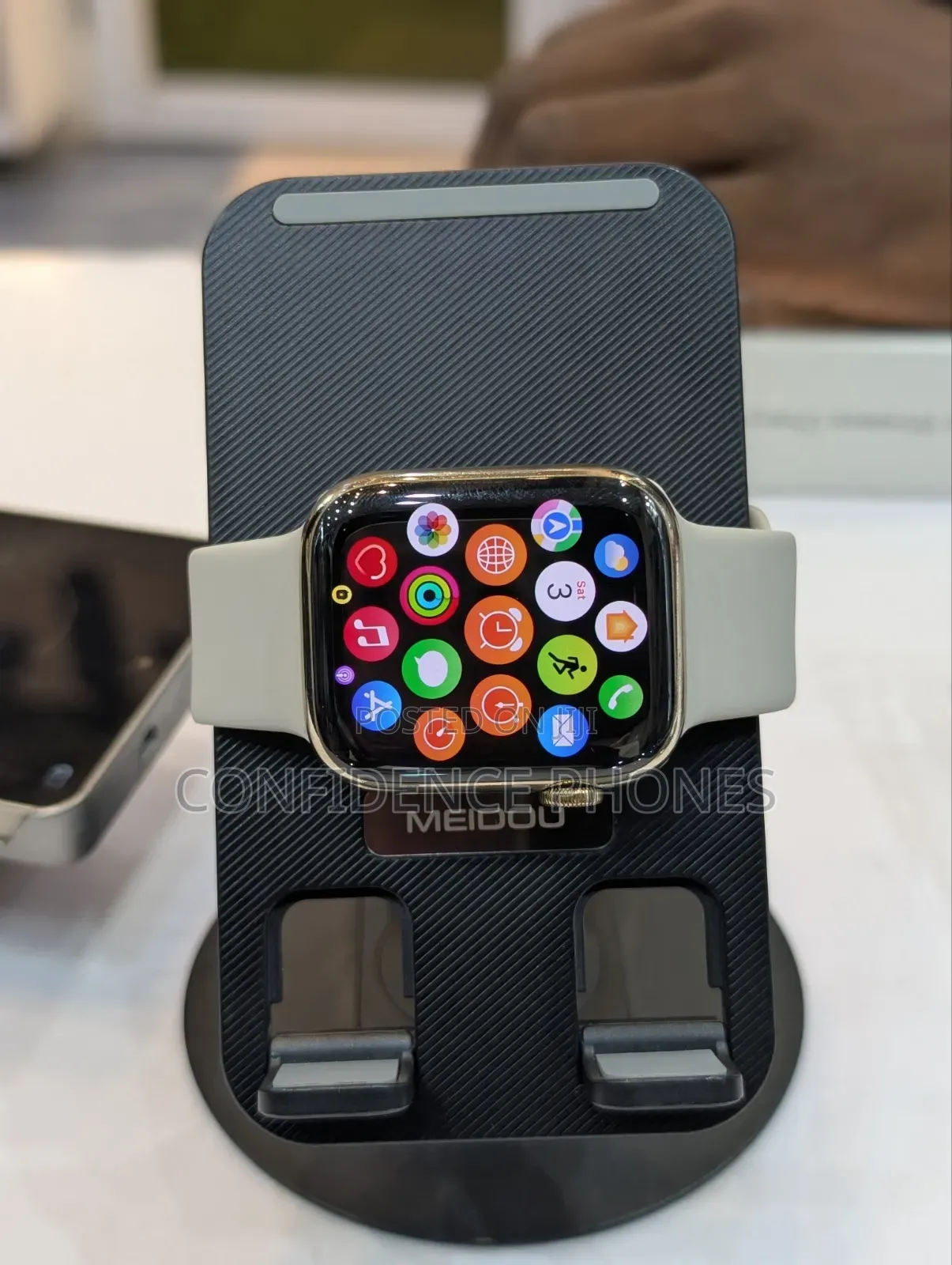 Apple Watch Series 8 Stainless Steel 44mm