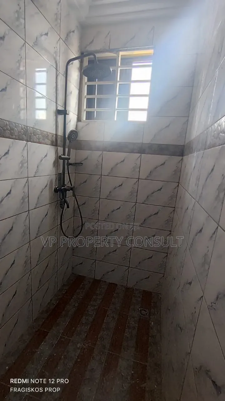 2bdrm Apartment in Ofankor for rent