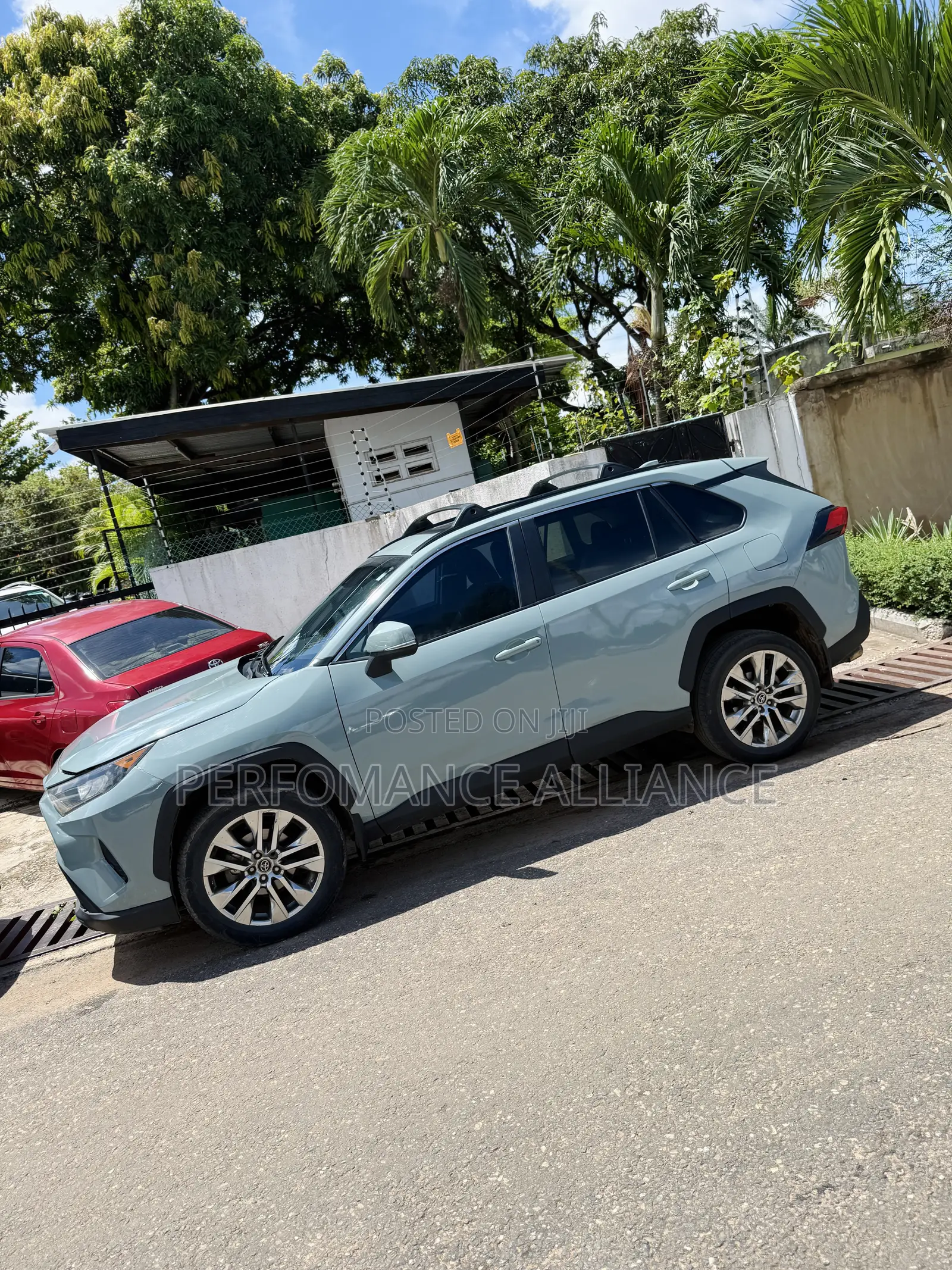 Toyota RAV4 2020 Green