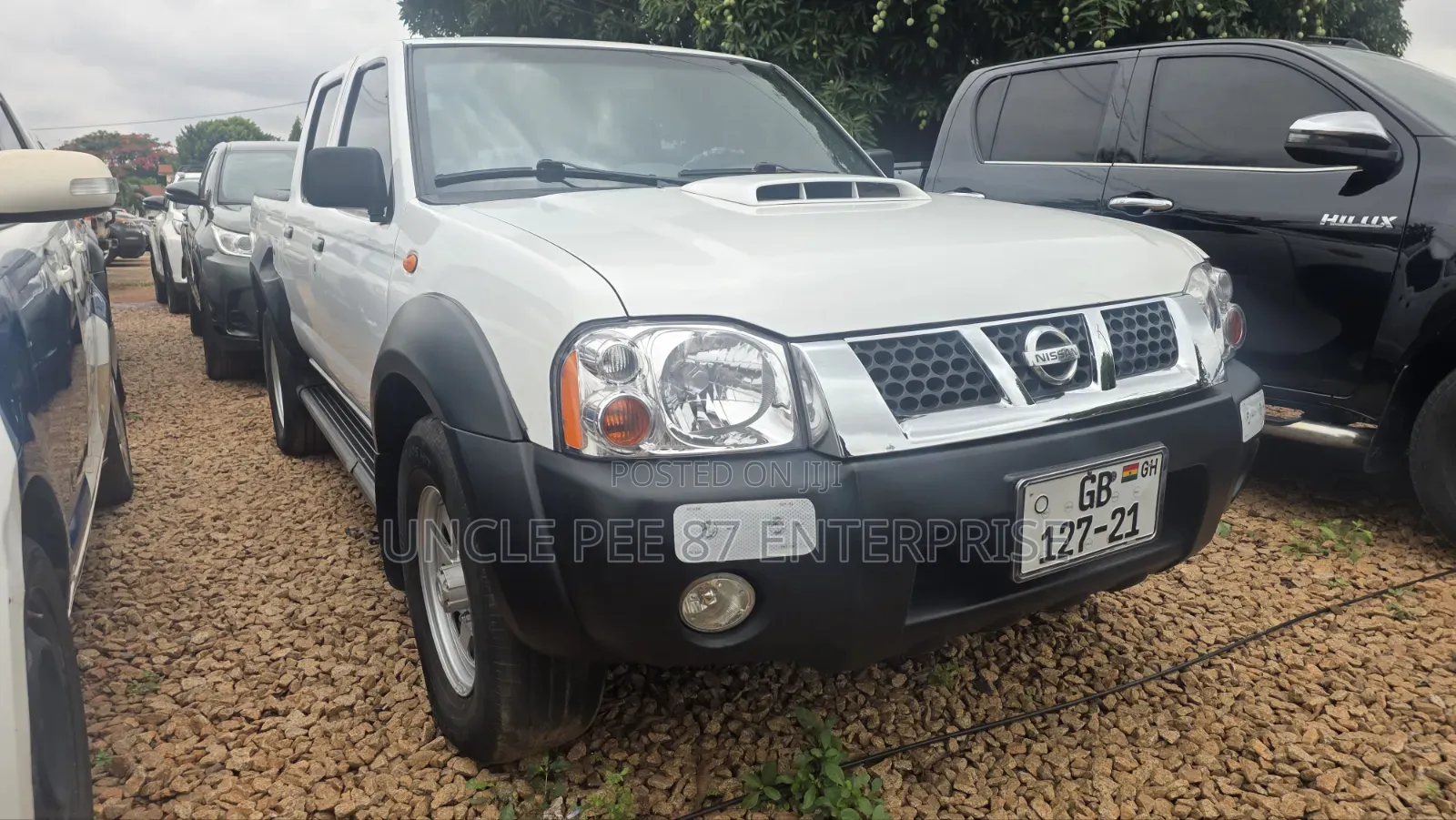 Nissan Hardbody 2021 White