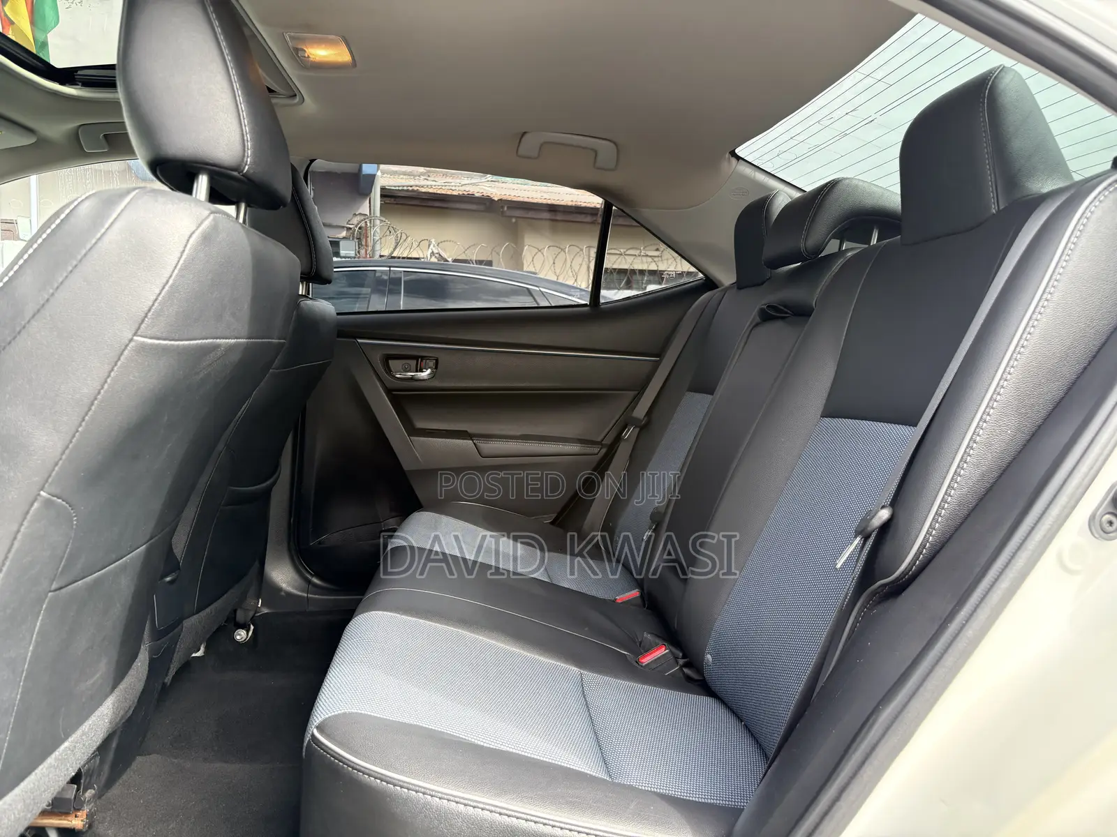 Toyota Corolla S 4dr Sedan (1.8L 4cyl CVT) 2016 White