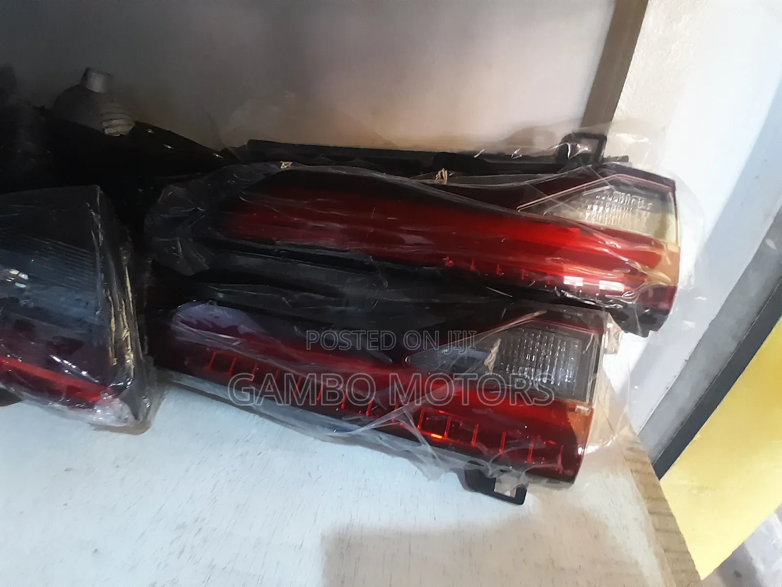 Mitsubishi Outlander 2022 Bootlight