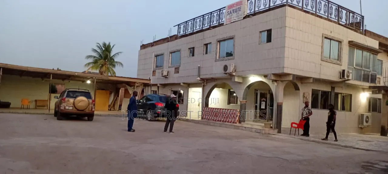 10 Bedroom Hotel for Sale