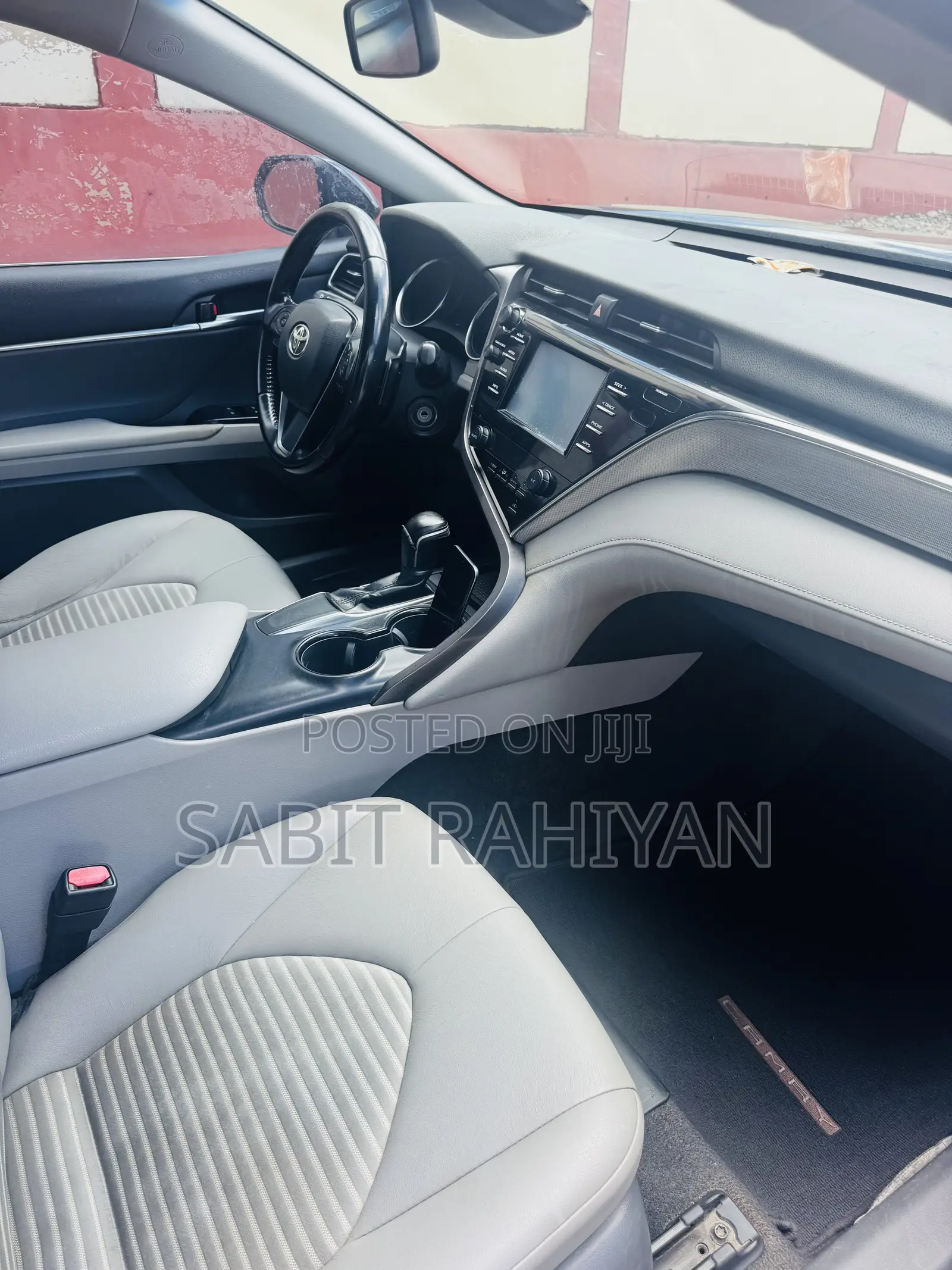 Toyota Camry SE (2.5L 4cyl 8A) 2019 Black