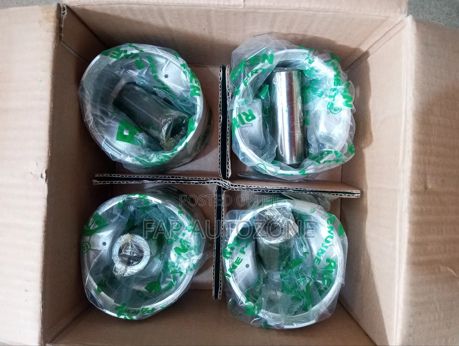 Original Riken 4d55 Engine Pistons Set