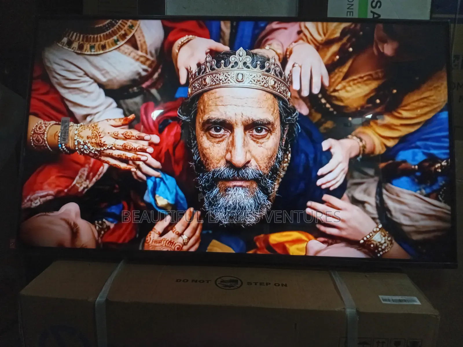 Modern Samsung 43” Smart Tv for Movies, Sports Gaming