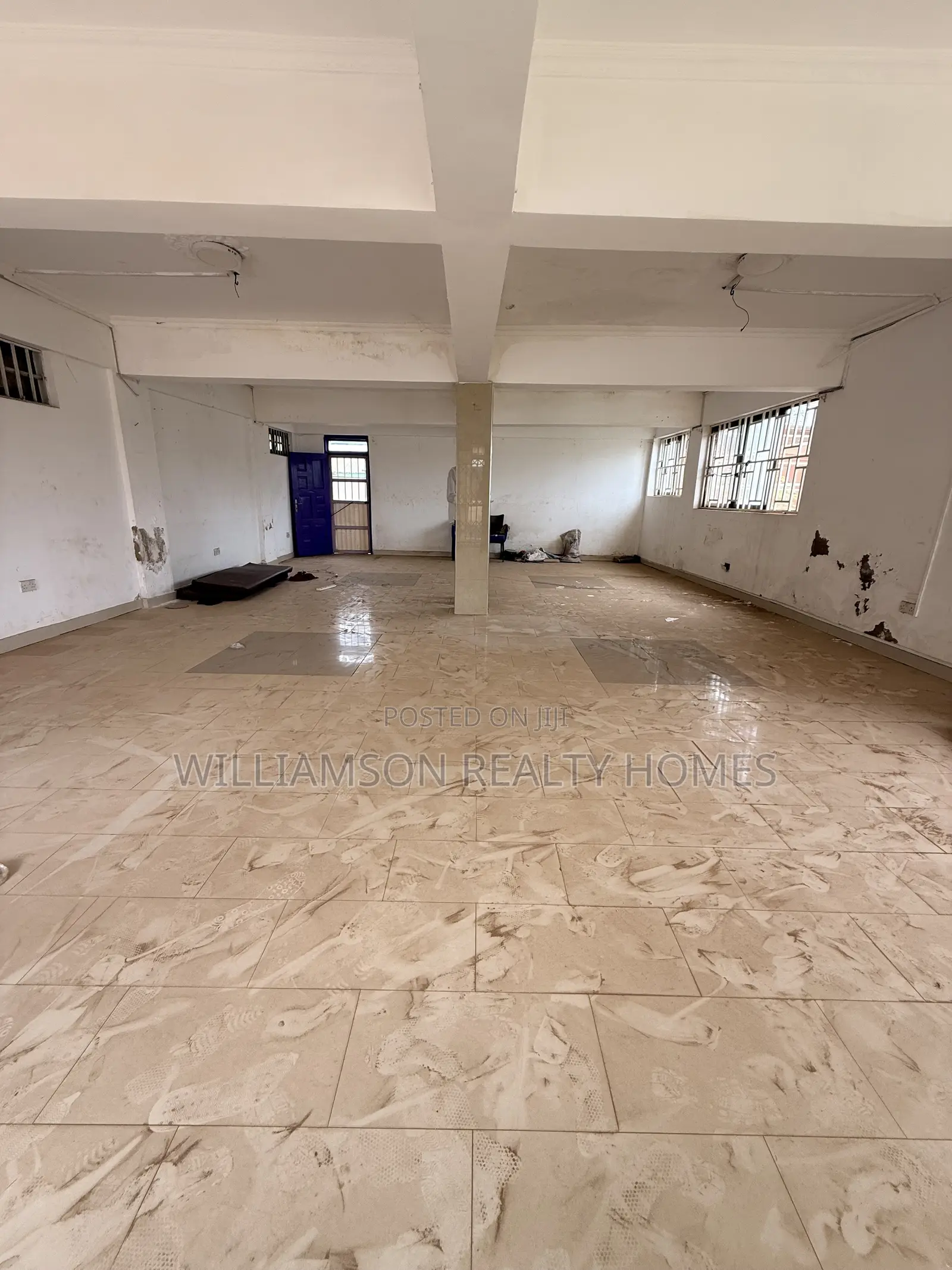 Double Road Side Shop/Store/Warehouse/Office Space 4rent, Spintex