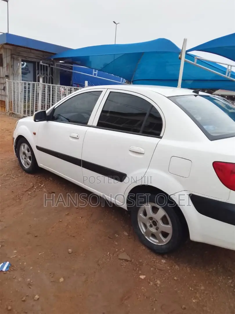 Kia Rio 2010 White