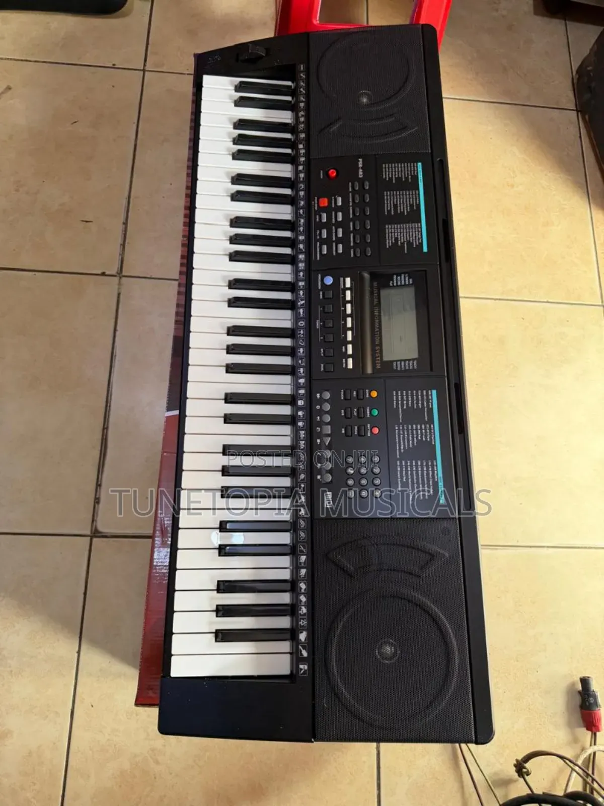PSR-483 61-Key Electronic Keyboard