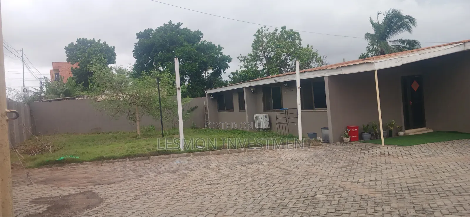 3-Bedrooms House for Office Use Only