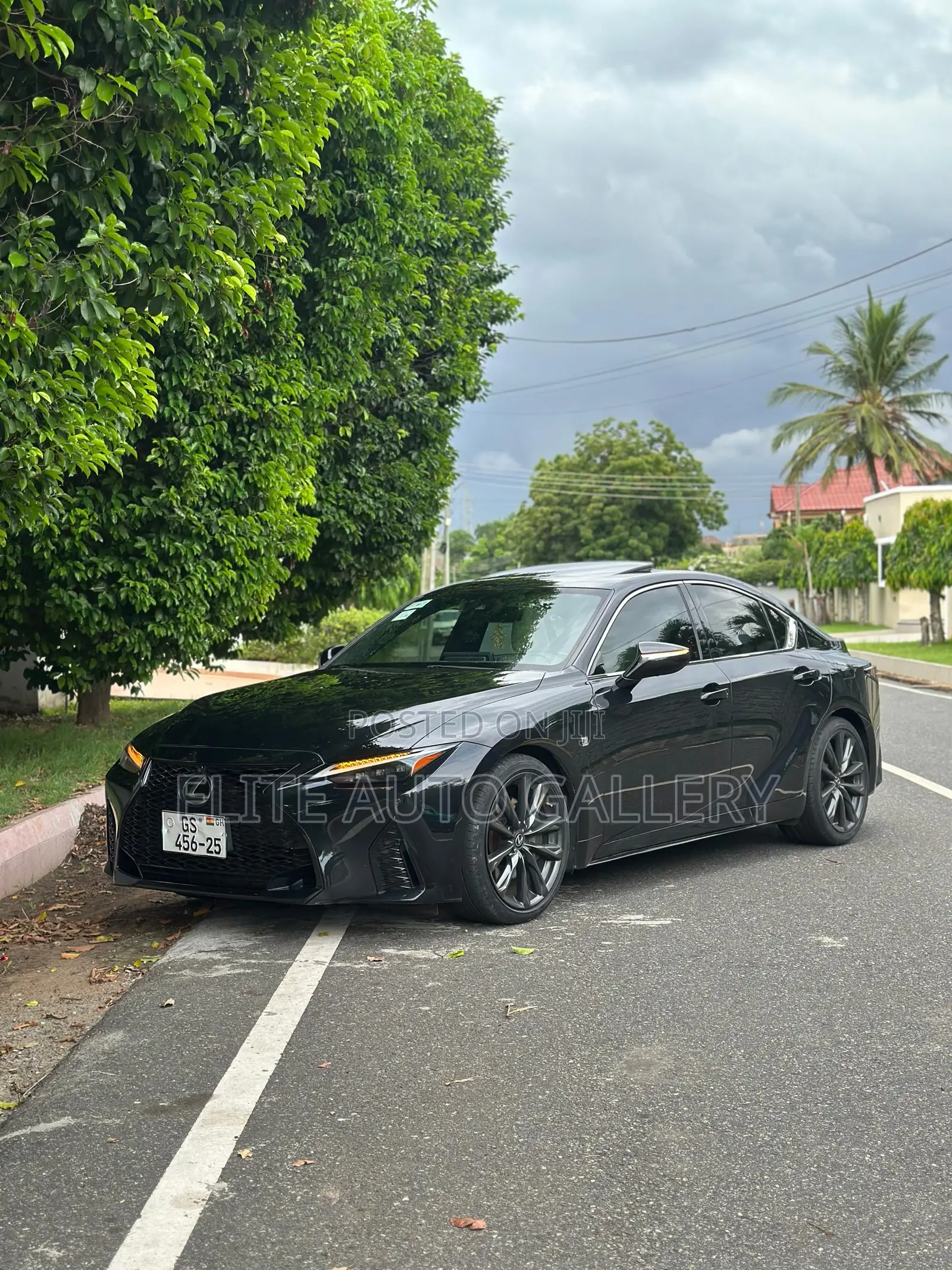 Lexus IS 2022 Black