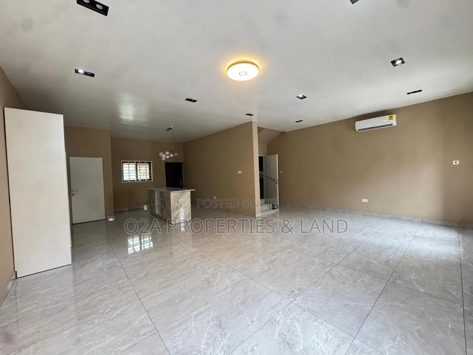 2bdrm Townhouse / Terrace in Bohye, Papao for rent