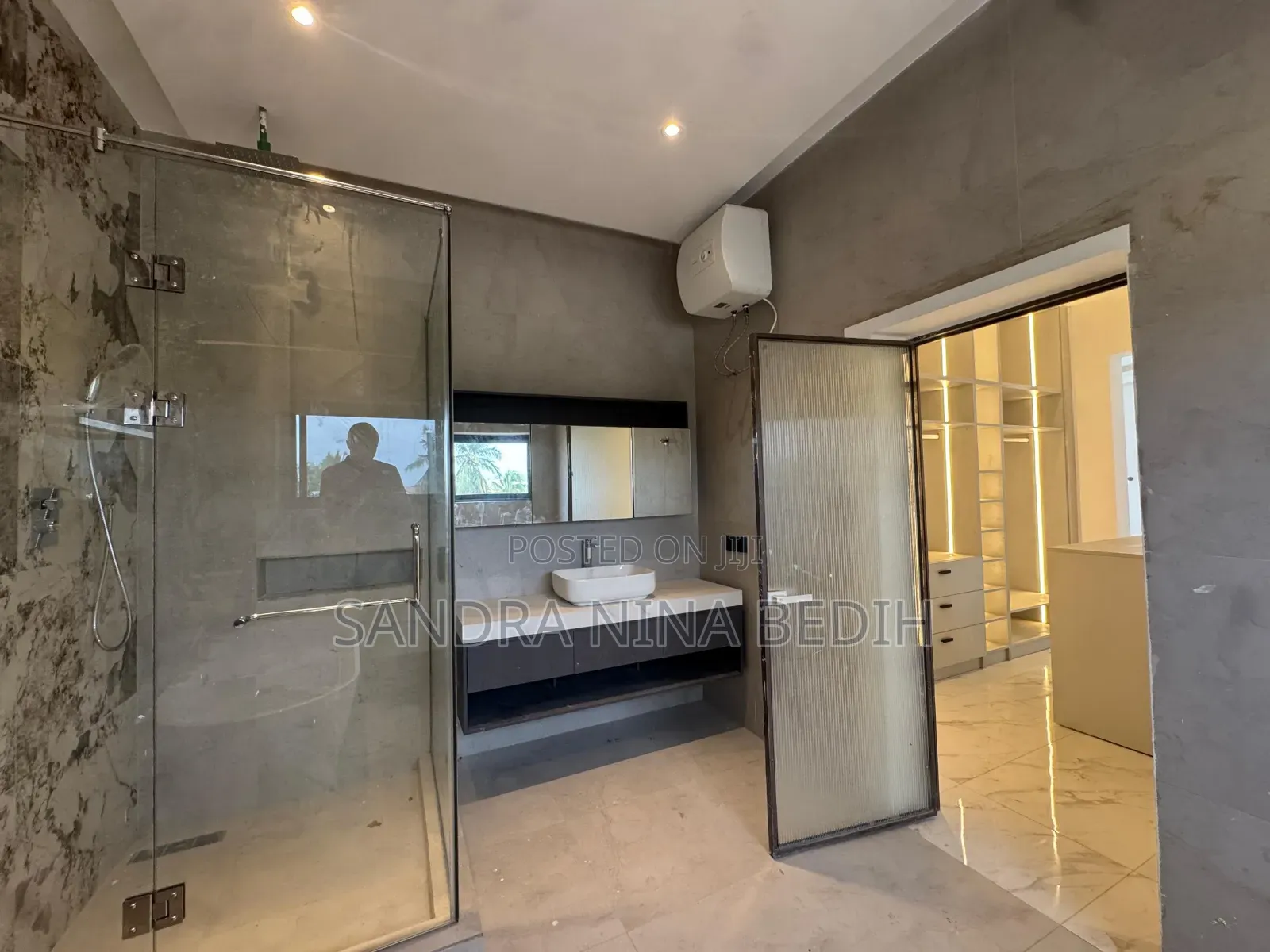 3bdrm Mansion in East Legon, Ability for sale