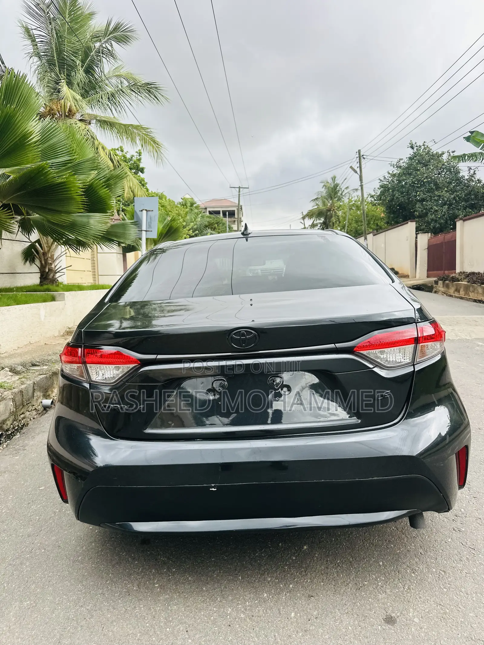 Toyota Corolla LE 2021 Black
