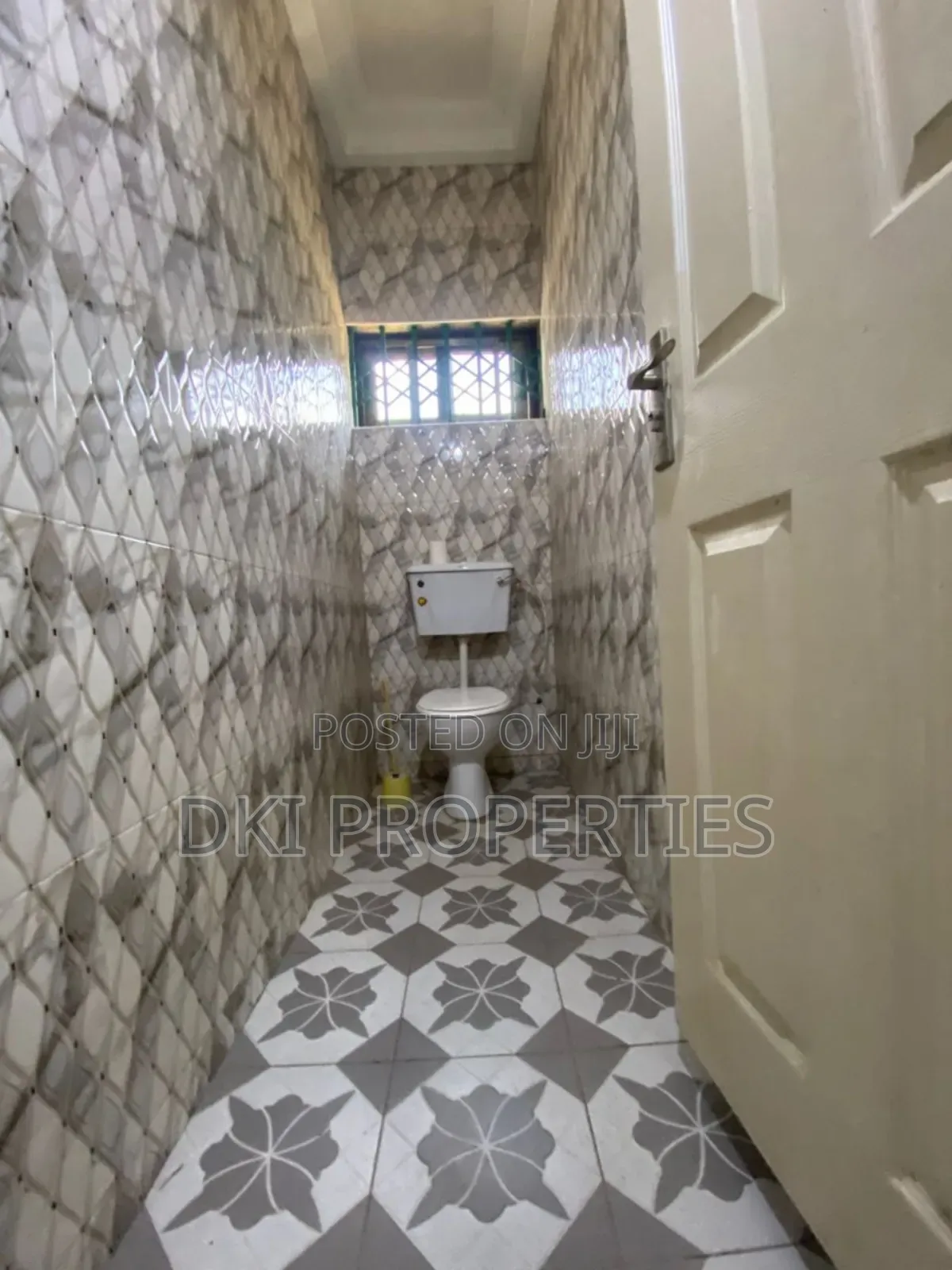 3bdrm House in Dki Properties, Lake Side Estate for rent
