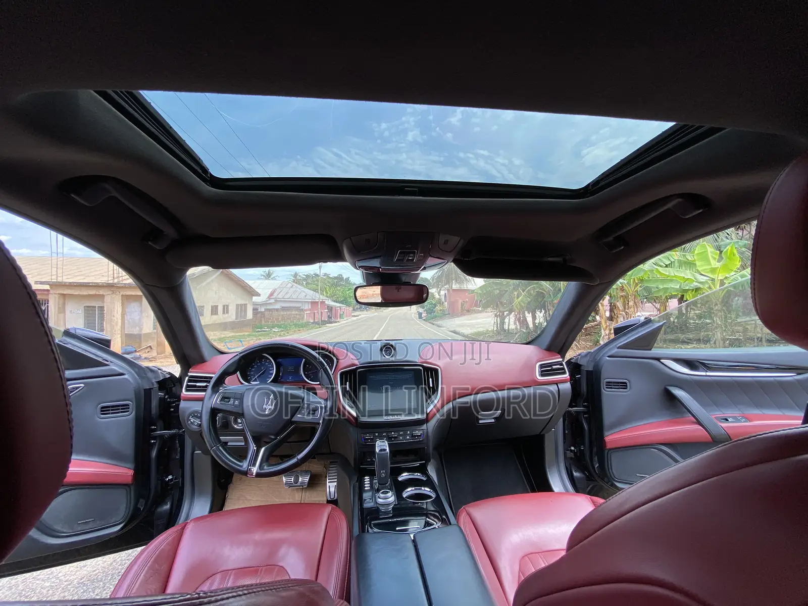 Maserati Ghibli S GranLusso RWD 2019 Black