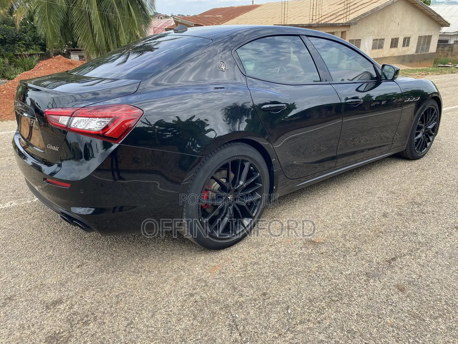 Maserati Ghibli S GranLusso RWD 2019 Black