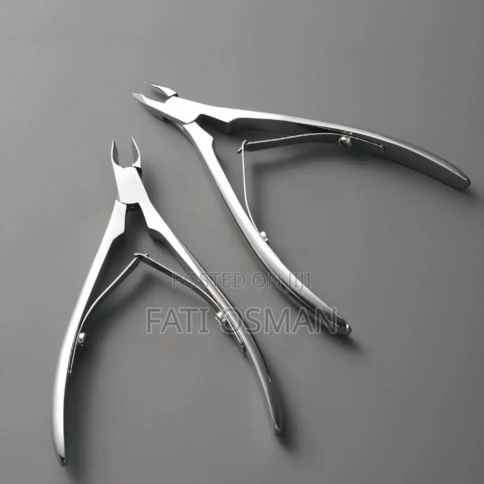 Cuticle and Nail Trimmer