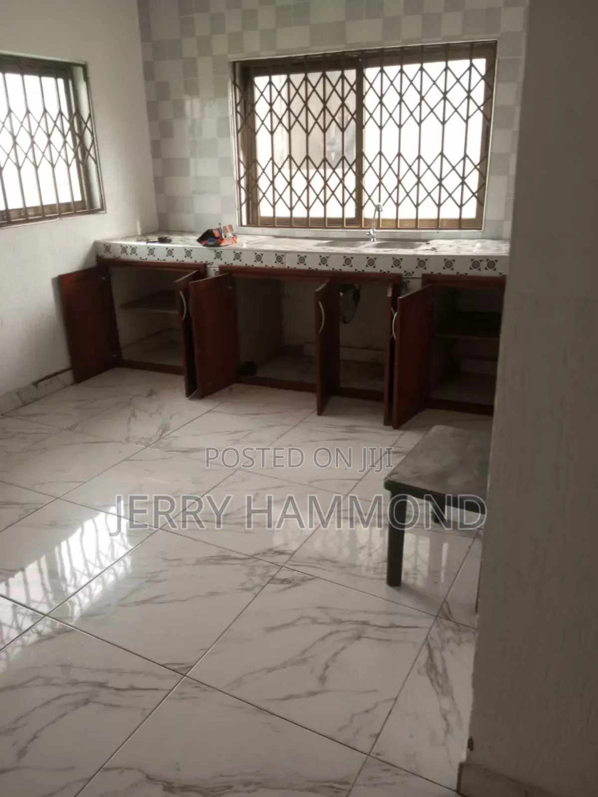 3bdrm Apartment in Teshie Bushroad, New Town for rent