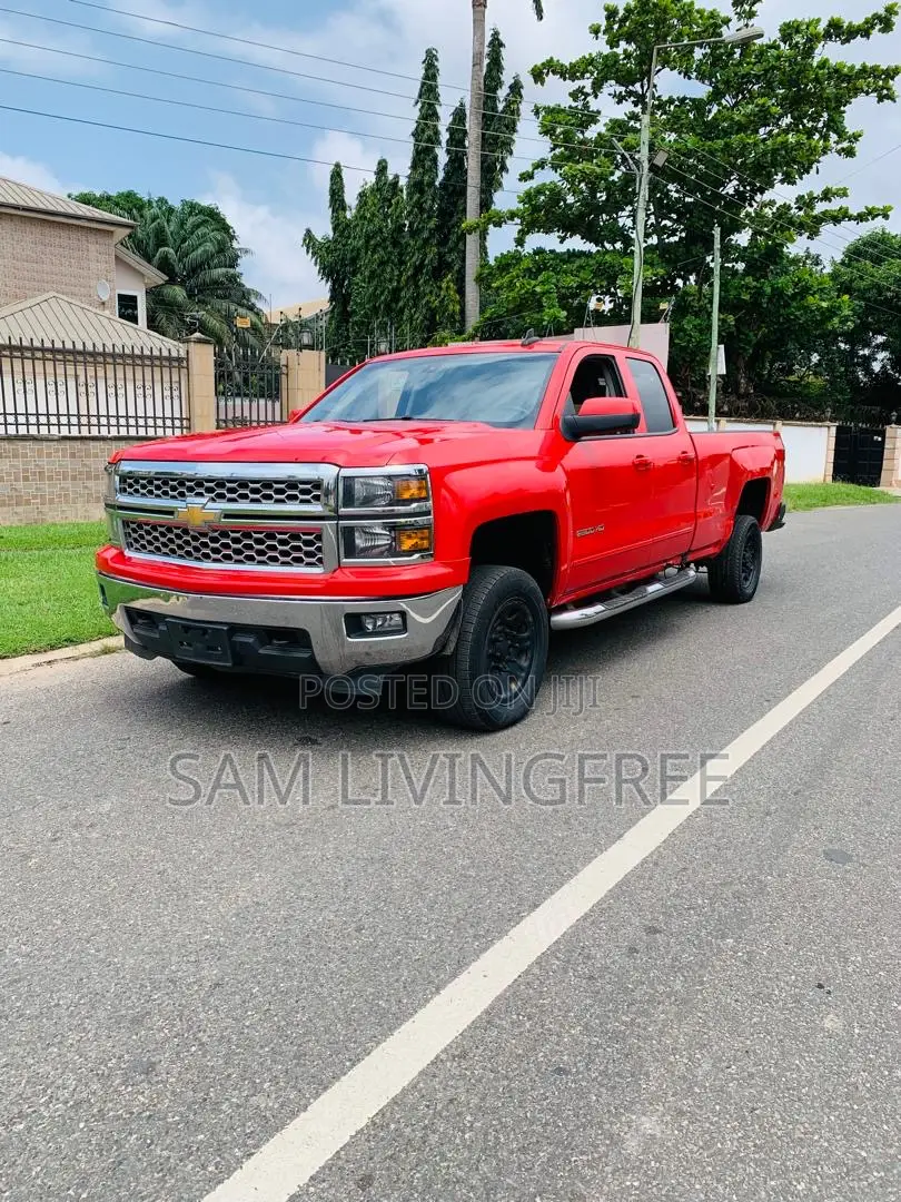 Chevrolet Silverado 2019 Red