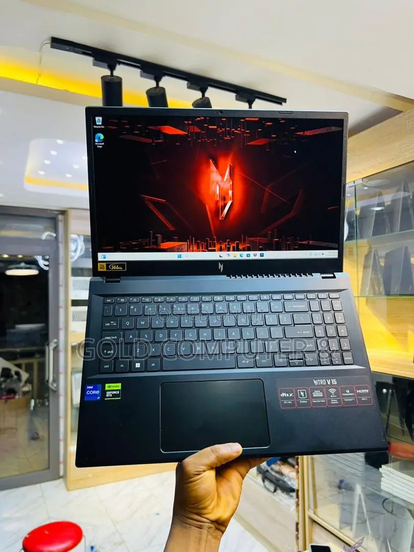 Laptop Acer Nitro 17 32GB Intel Core i7 SSD 512GB