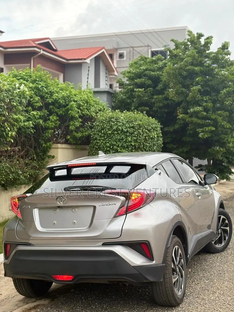 Toyota C-HR XLE FWD 2020 Gray