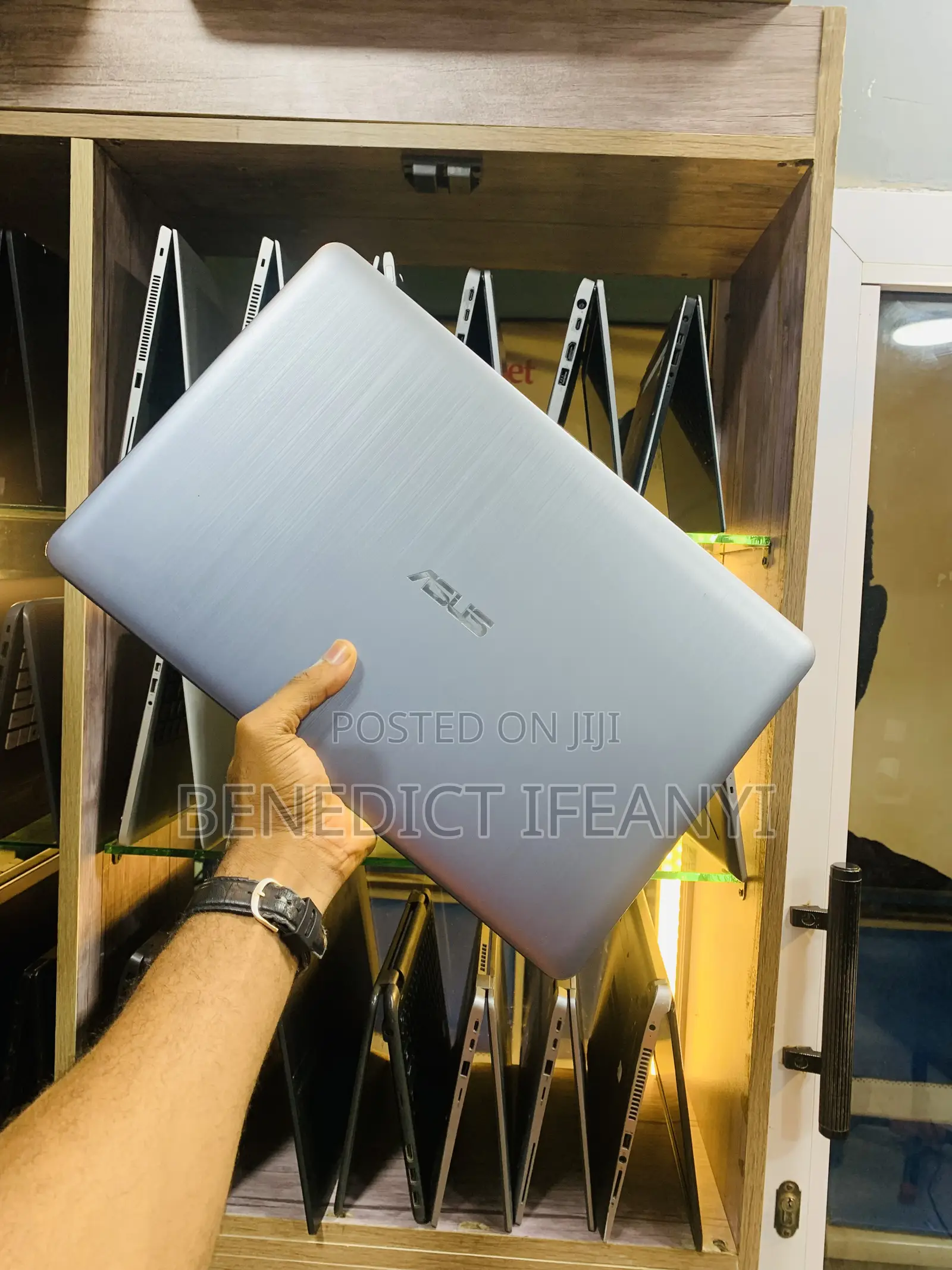 New Laptop Asus F451CA 4GB Intel HDD 500GB