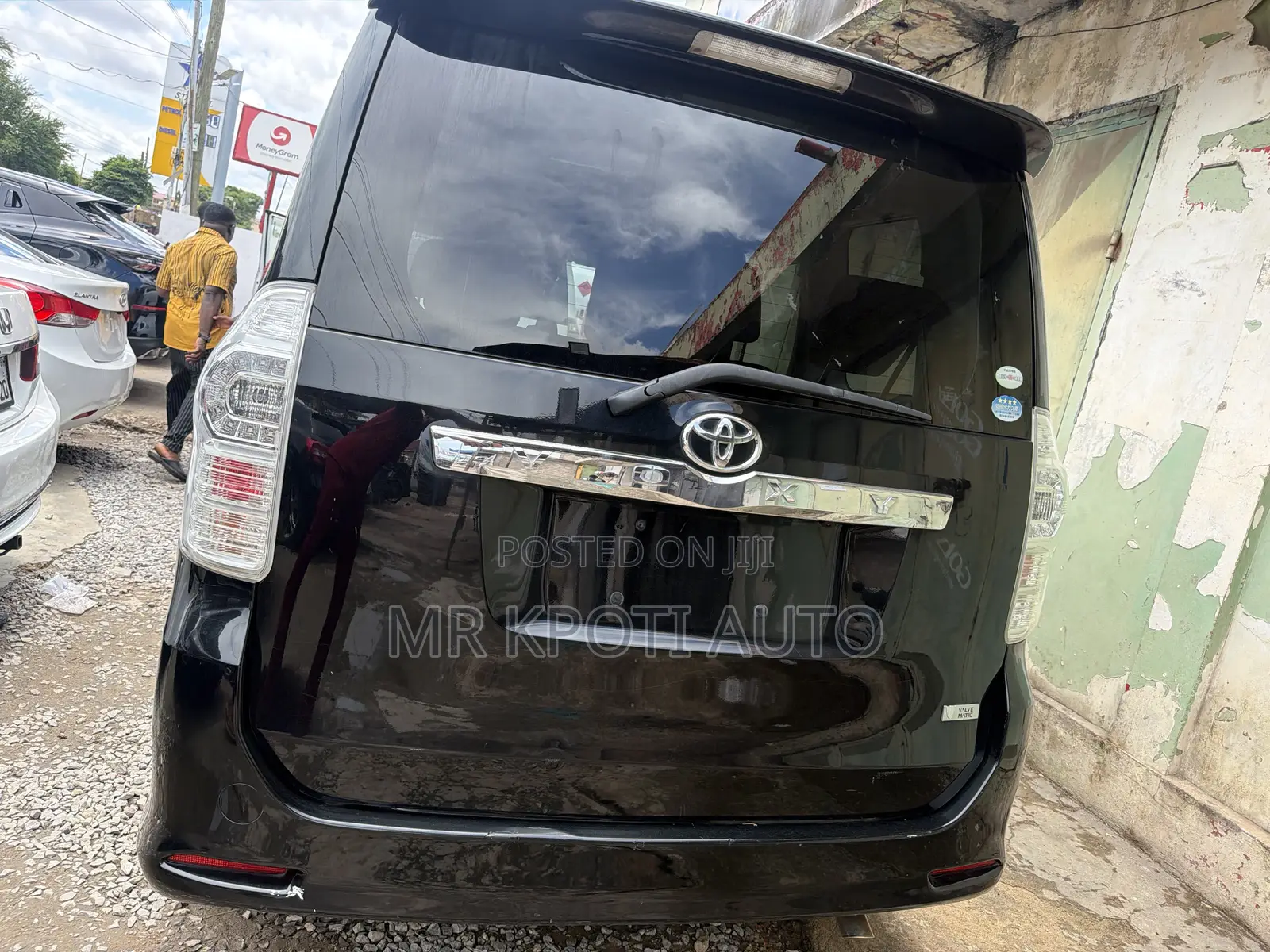 Toyota Voxy 2012 Black