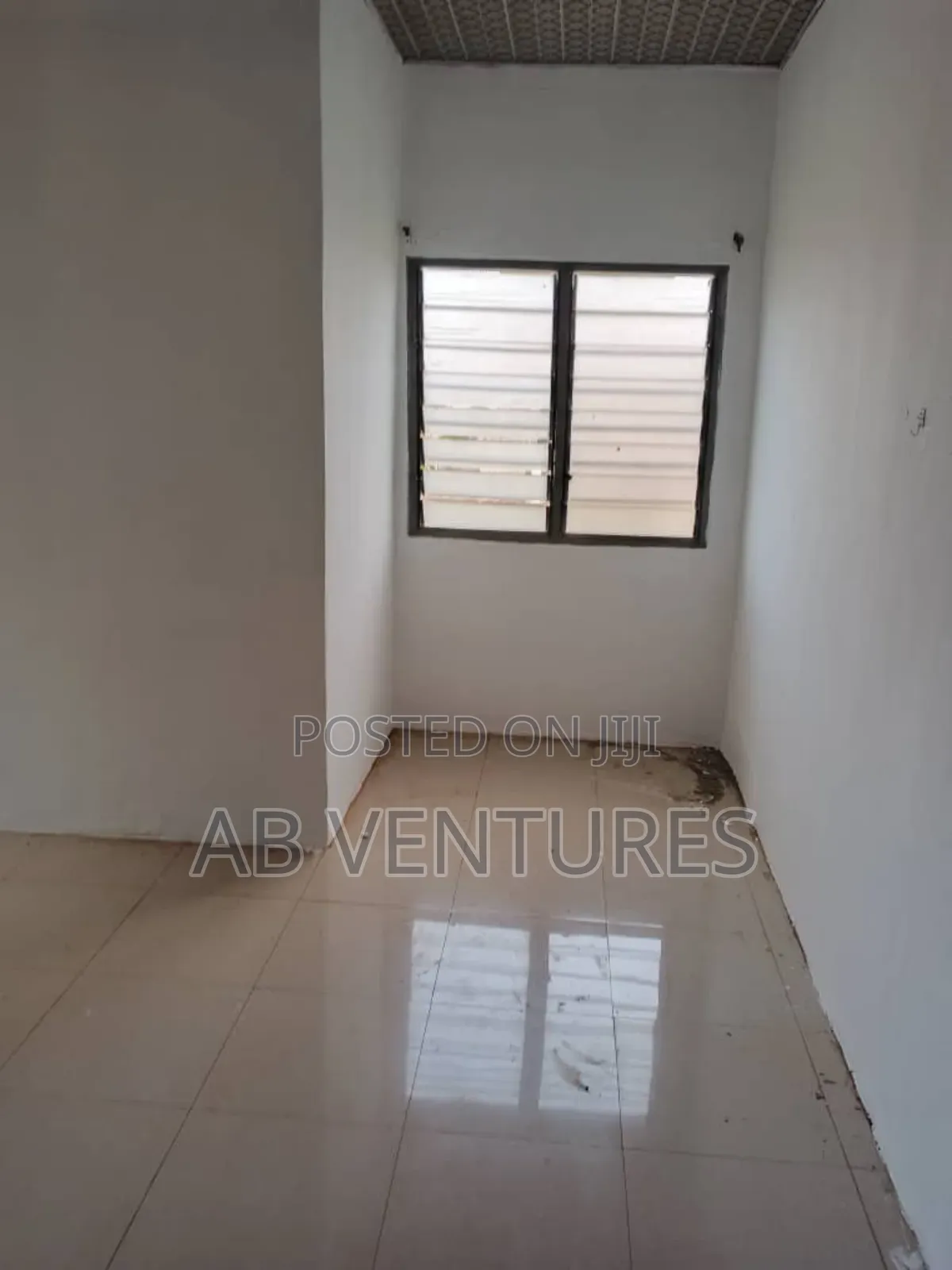1bdrm Apartment in Malejor Look Sharp for rent