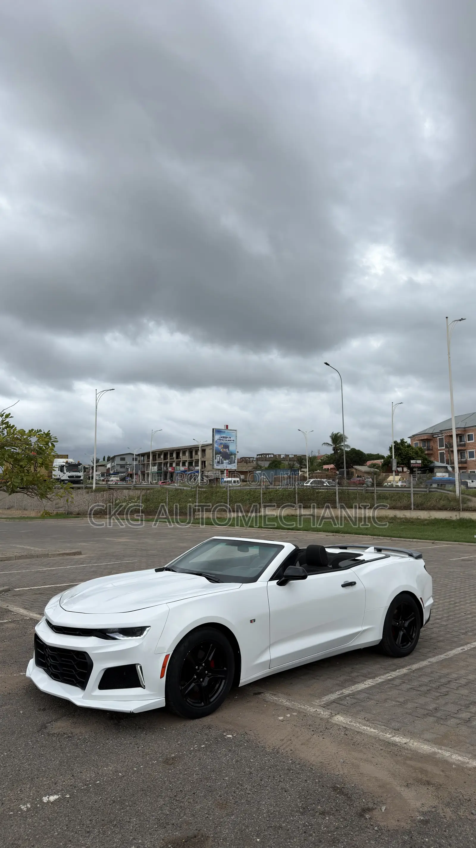 Chevrolet Camaro 2019 White