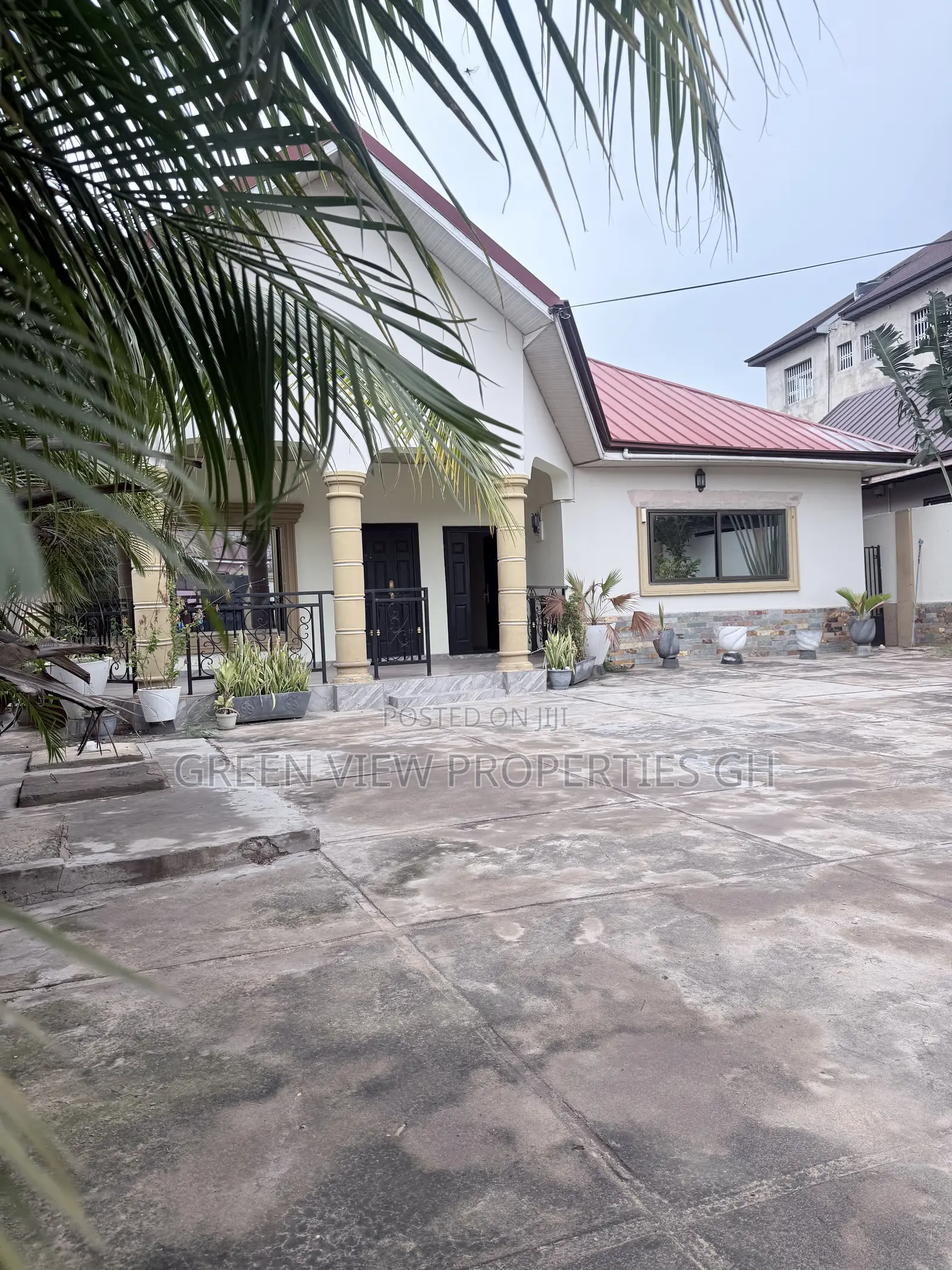 2bdrm House in West Hills Mall Area for rent