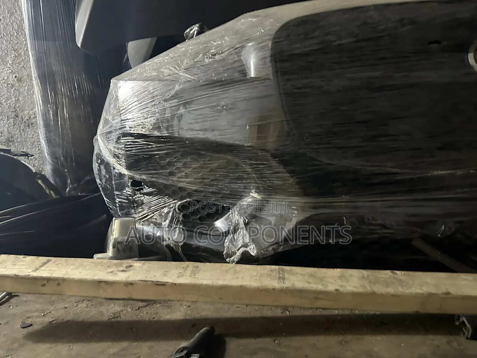 Jargua F-Pace 2018 Front Cut