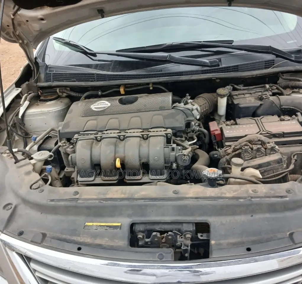 Nissan Sentra SL 4dr Sedan (1.8L 4cyl CVT) 2015 Silver