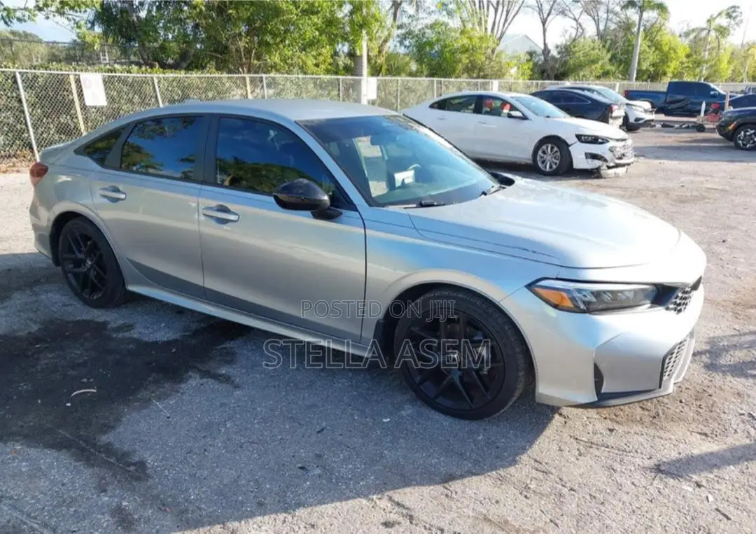 Honda Civic 2025 Gray