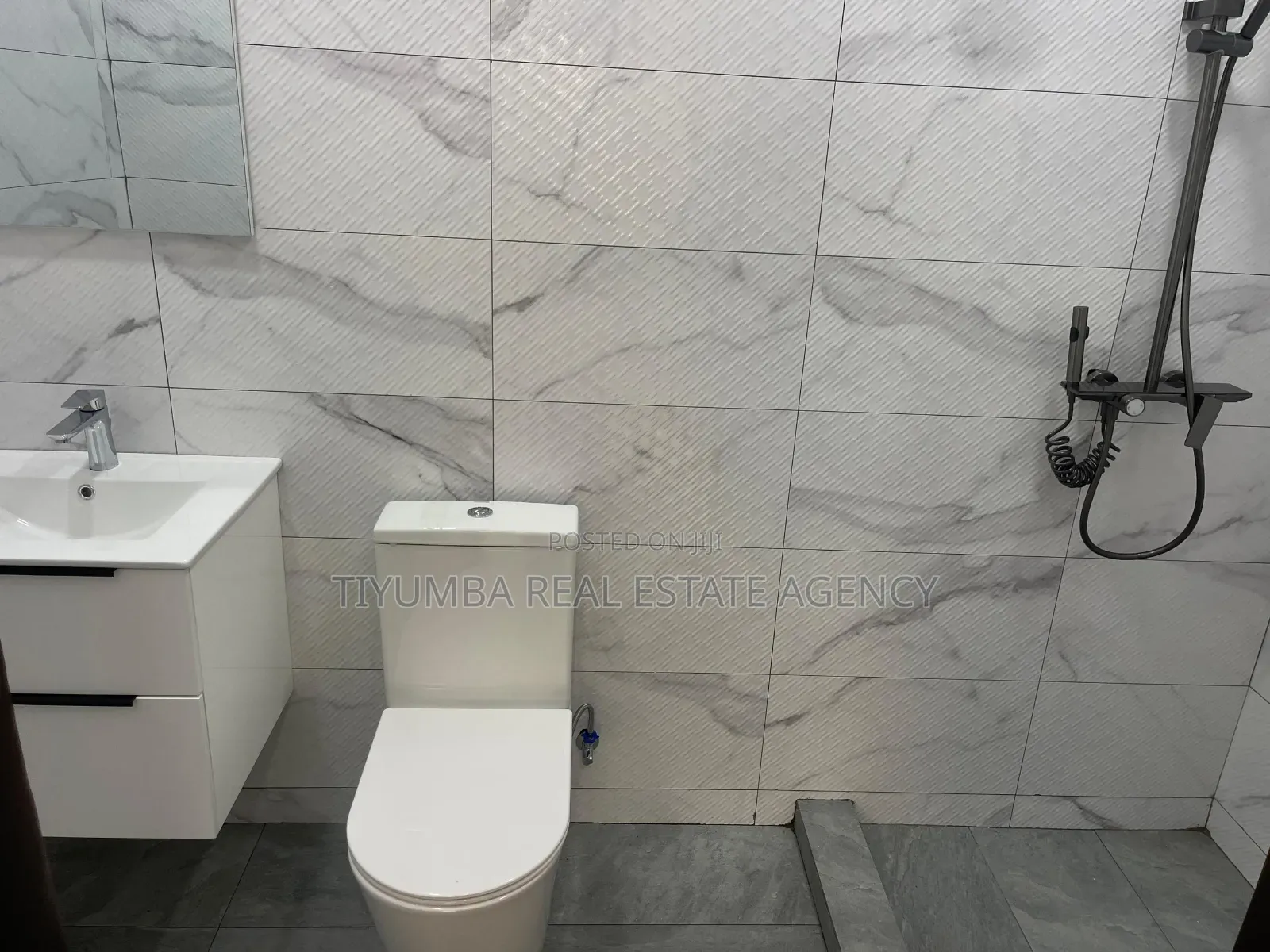 3bdrm Apartment in Tiyumba Real Estate for rent