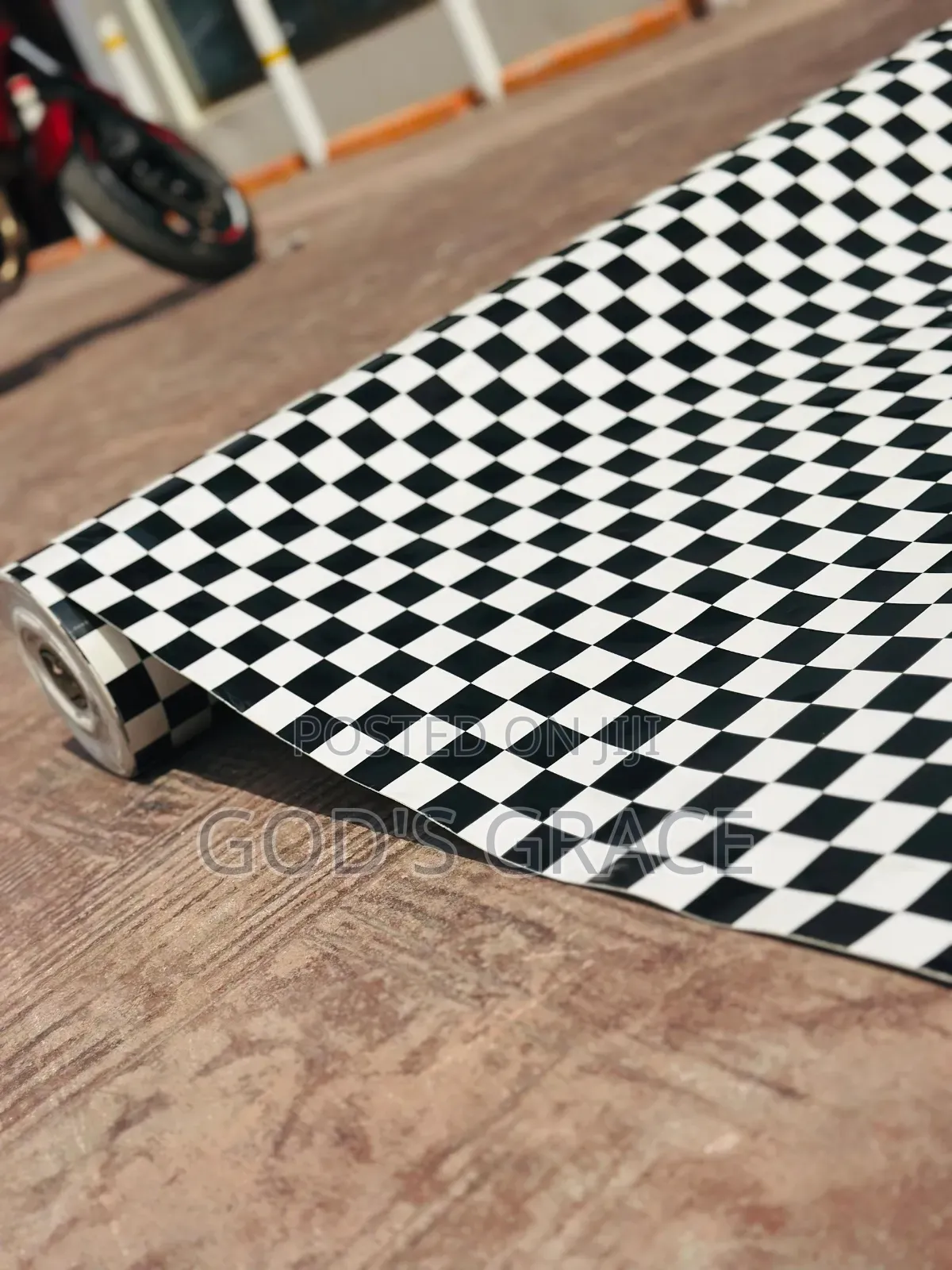 2nd Grade American Rubber Carpet With Black and White Design