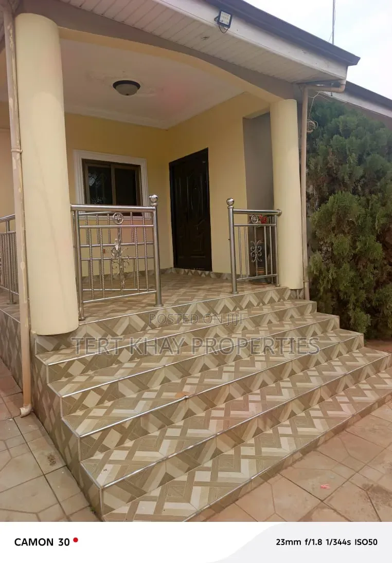 3bdrm House in Amrahia, New Site for sale