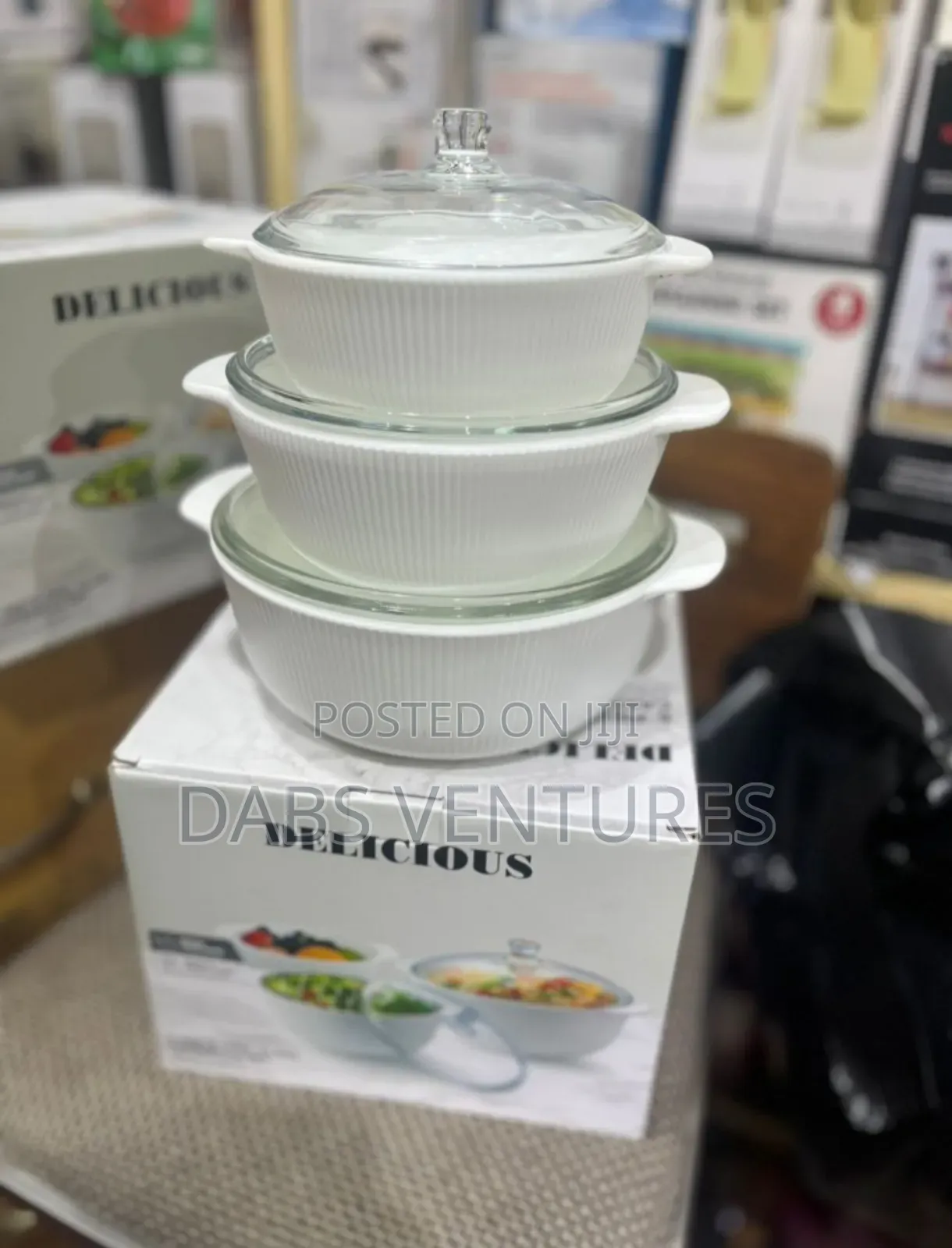 Luxury Ceramic Serving Bowl With Lid