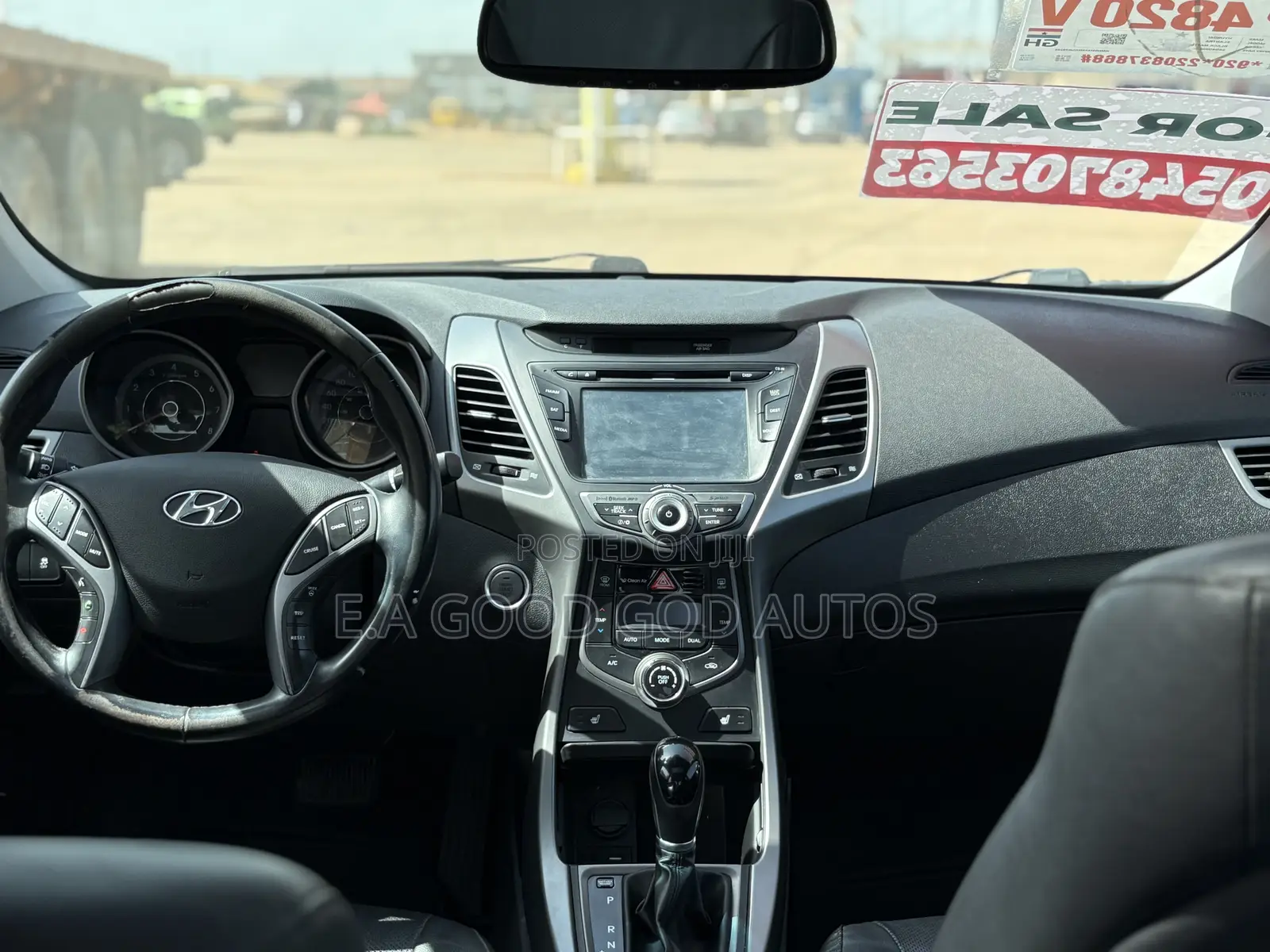 Hyundai Elantra Limited Sedan FWD (1.8L 4cyl 6A) 2016 White