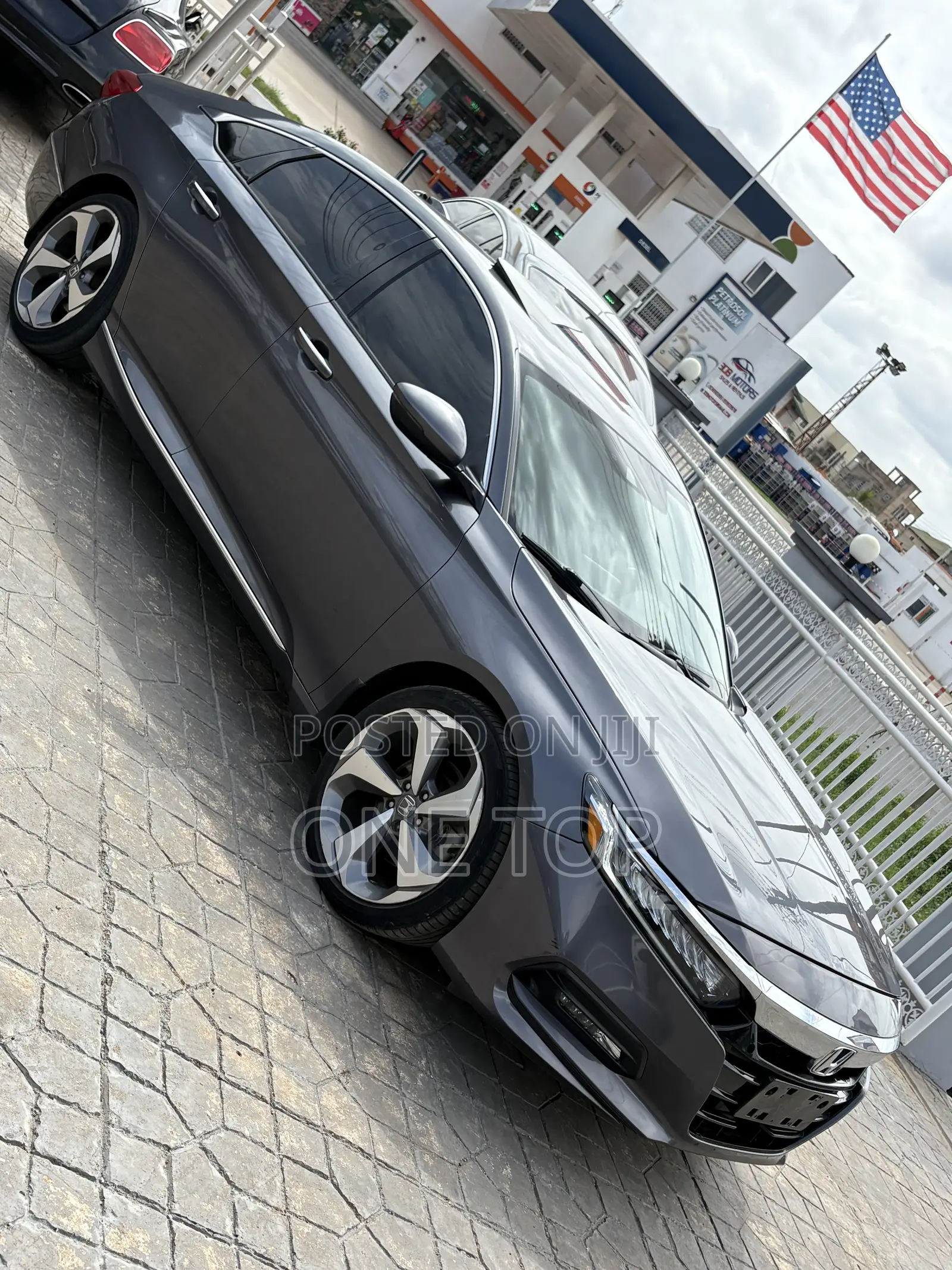Honda Accord Touring 2.0T 2020 Gray