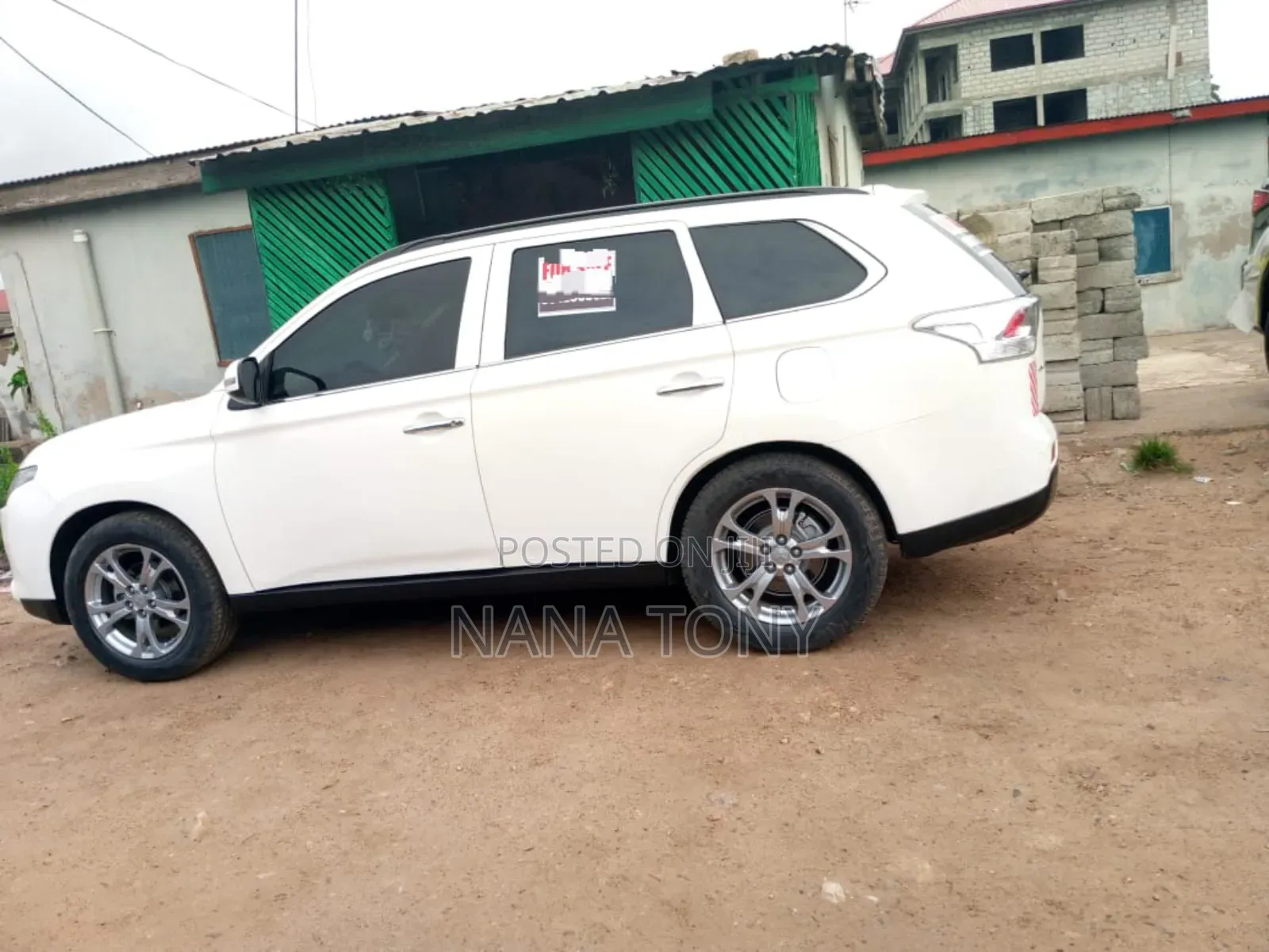 Mitsubishi Outlander SE 4dr SUV AWD (2.4L 4cyl CVT) 2014 White