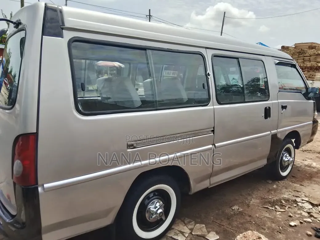 Hyundai H-100 2004