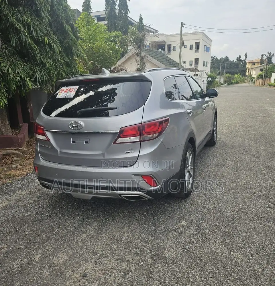 Hyundai Santa Fe Limited Ultimate AWD 2017 Silver