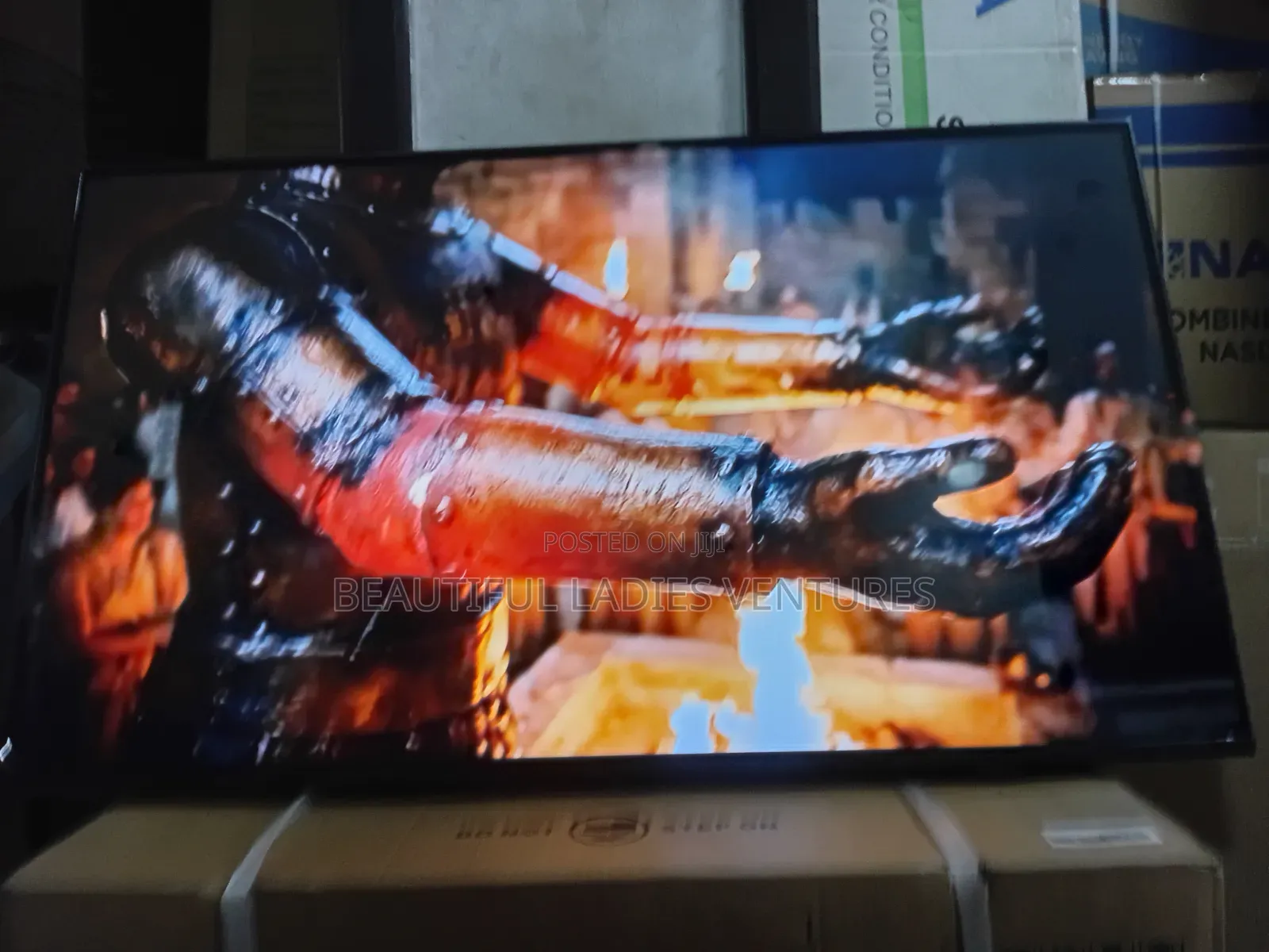 Samsung 43-Inch Stylish Smart Led Television