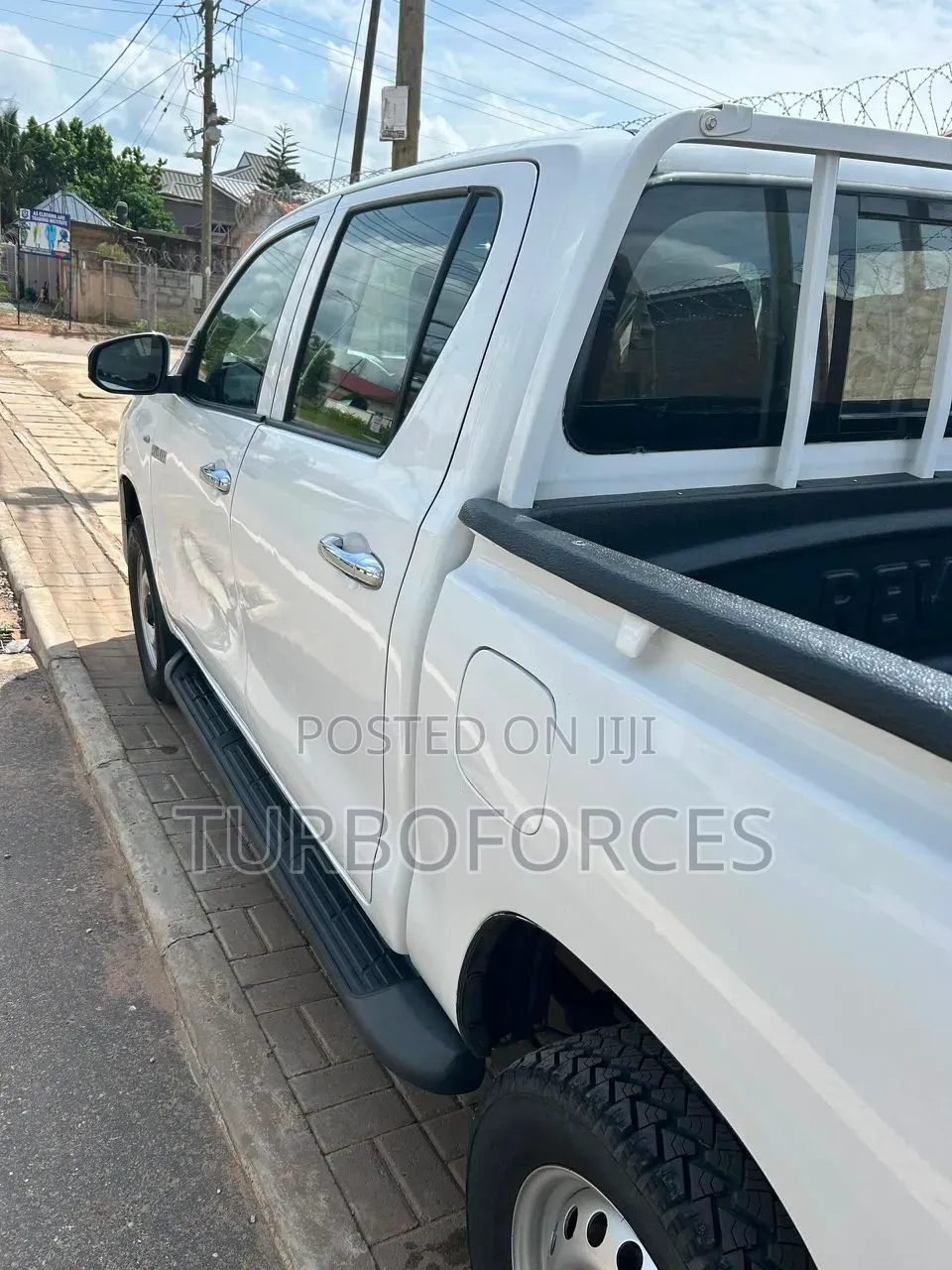 Toyota Hilux Revo Double Cab Petrol 2.7 AWD 2018 White